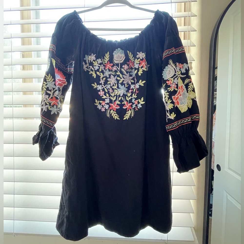 Free People off the shoulder dress. Size Medium.